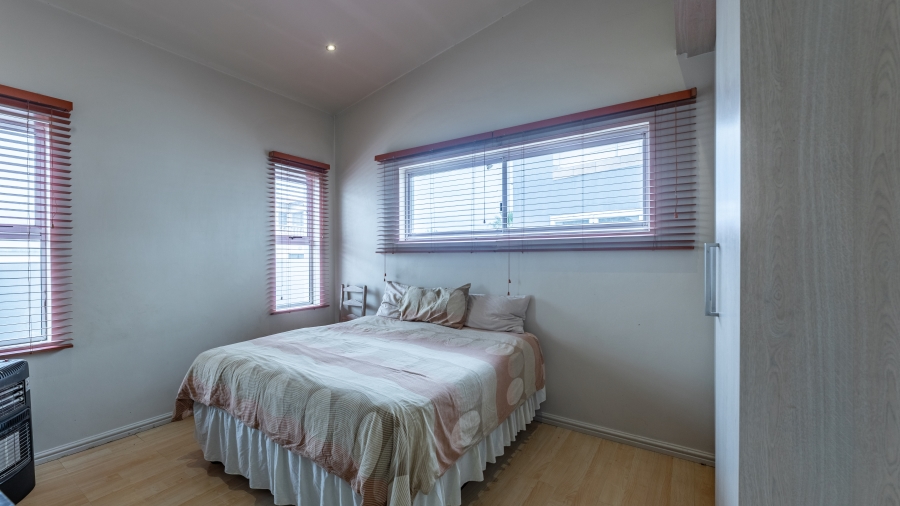 4 Bedroom Property for Sale in Parklands Western Cape